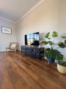 Seaside Serenity Ultimate Golf and Beach Escape