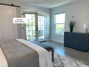 Be A Nomad - Vacay or Relocation Beach House