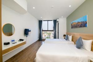 FIRST Studio Hotel Da Nang