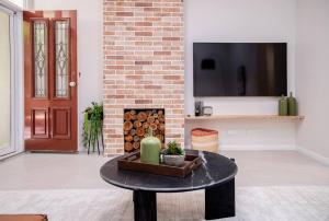 Stunning Northbridge Townhouse W Off St Parking