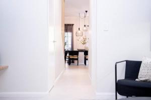 Stunning Northbridge Townhouse W Off St Parking