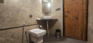 Cross Roads Inn