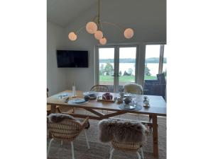 House Sjötorp Comfortable holiday residence