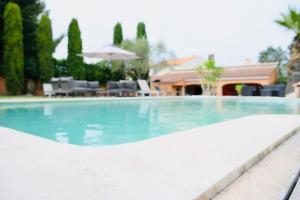 Villas Maison d-Architecte * 2 piscines * : photos des chambres