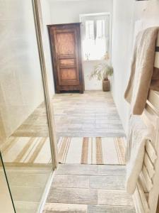 Villas Maison avec jardin et 3 petits chats , proche du Chateau Lacoste : photos des chambres