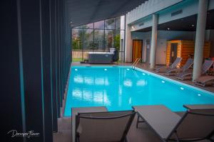 Hotels LE CASTEL D'ALTI : photos des chambres