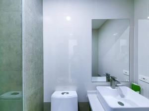 1BR Condotel Suite at Sunshine100 City Plaza #SS02