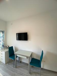 Estudio Terraza soleada wifi cerca del aeropuerto