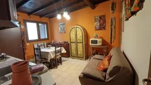 Shanti Ca' casa indipendente con giardino - Casarile