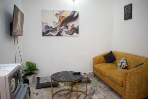 Gees Hidden Gem Apartment in Mombasa CBD - Parking