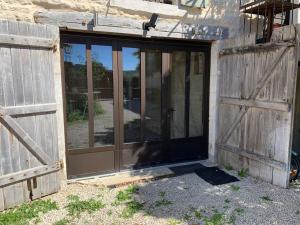 Villas Ancient house in modern style with large pool : photos des chambres