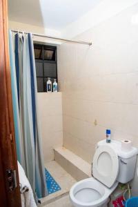 Lovely studio apartment with free parking space.