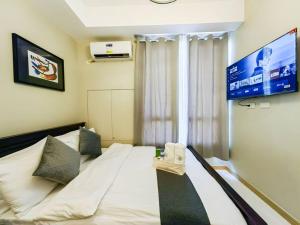 1BR Condotel Suite at Sunshine100 City Plaza #SS03