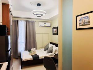 1BR Condotel Suite at Sunshine100 City Plaza #SS04