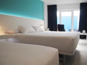 Four Rooms - Quintáns