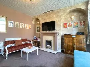 Sheffield's 3BR Retreat - Stannington