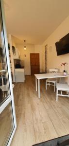 Apartament 2 przy Termach Cieplickich