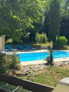 Maison avec piscine entre Gard et Ardèche - Courry