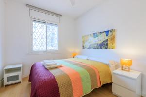 ApartEasy - Private terrace, 3 bedrooms, Eixample