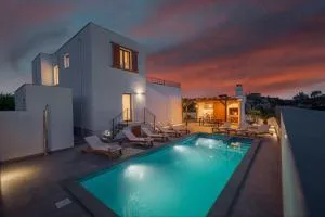 Villa Modea with Heated Pool - Plano
