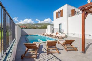 Villa Modea with Heated Pool