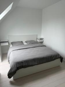 Maisons de vacances Maison Luxueuse toute equipee Proche Paris CDG Disneyland : photos des chambres