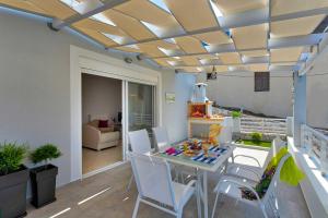 Villa Areva by Villa Plus