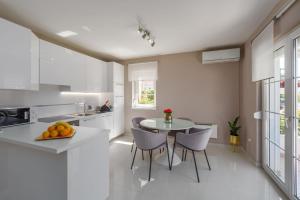 Strandnahe, ruhige Ferienwohnung Sara 