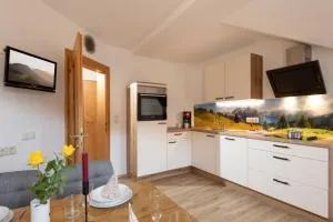 Hofer's Wiesenheim - 齐勒河谷采尔