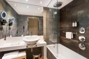 Premium Room with Terrace room in Catalonia Giralda
