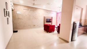 Staeg Spacious Apartment 3BHK 104