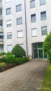 QUIET PEACEFUL 2BR apartment with parking in KIRCHBERG