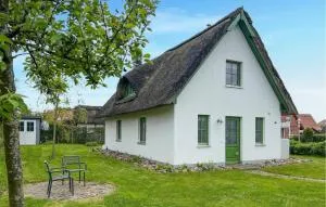 2 Bedroom Awesome Home In Dassow - Dassow