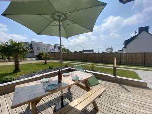 Maisons de vacances Maison lumineuse pres de la plage - Jardin prive, 3 chambres, equipements bebe inclus - FR-1-542-57 : photos des chambres