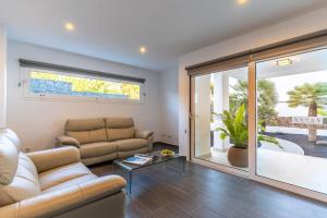 CALERO SAILS by Buenavilla