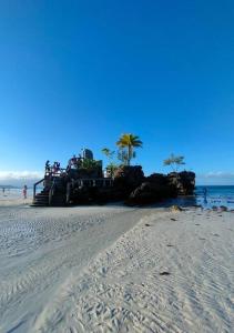 Boracay Sunset View: 2-min Walk to White Beach