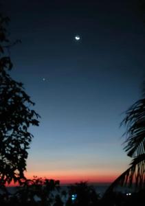 Boracay Sunset View: 2-min Walk to White Beach