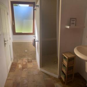 Maisons de vacances Mazet au pied des Alpilles, avec Piscine & Petanque : photos des chambres