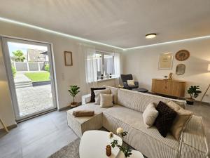 Ferienhaus am Stadtpark, 3 Schlafzimmer, Wozi mit Bett und Schalfsofa,Businesswohnung, Monteurezimmer