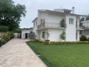 Romana Guest House - Infernetto