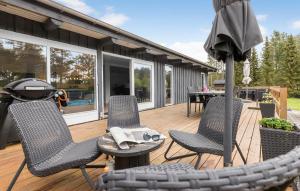 Amazing Home In Ebeltoft With Wifi