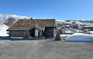 4 Bedroom Awesome Home In Vøringsfoss