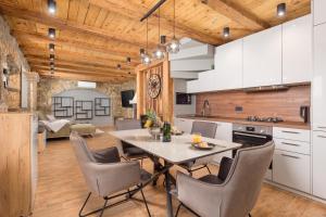 Stone Villa Otranto with pool, close to Opatija