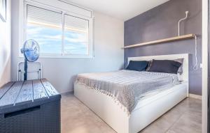 Stunning Apartment In Salou