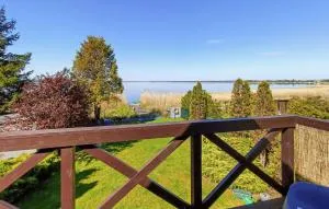 Two-Bedroom Holiday Home In Nowe Warpno - Karszno