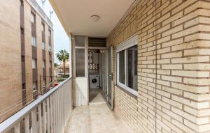Awesome Apartment In Santa Pola