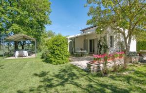 Awesome Home In Ischia Di Castro