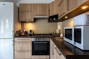 Six Corners Bright Corner Comfortable City Apartment
