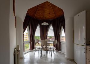 Six Corners Bright Corner Comfortable City Apartment