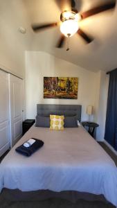 U5 - Welcoming 2-Story 2 BR & 2 BA in DT PHX with pkg